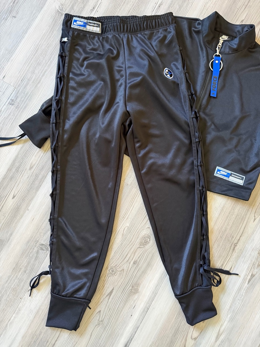 Nike Sportswear Equality Sisterhood Lace-Up Poly Track Joggers Jacket Set Small